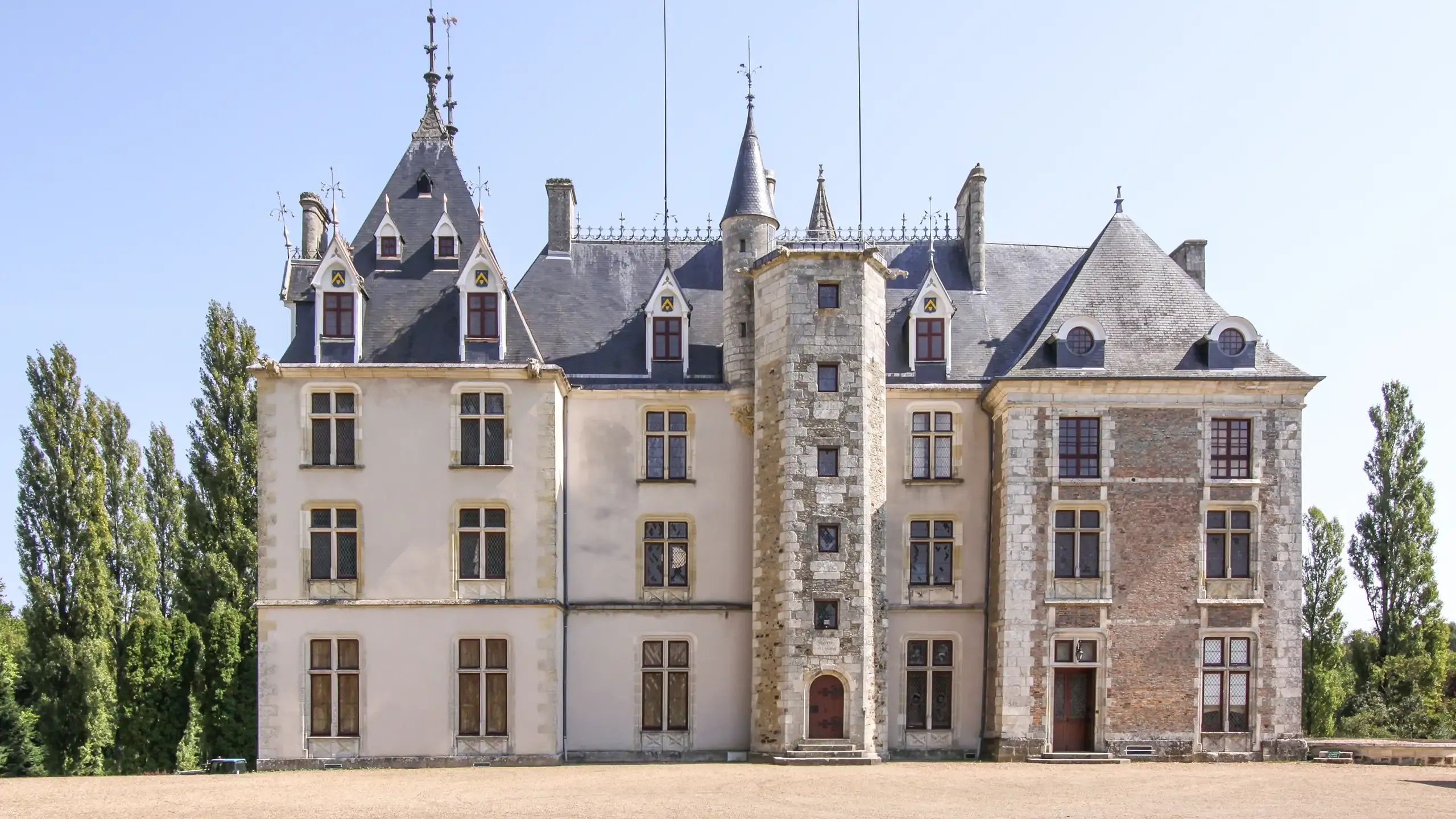 Château de Maupas dans le Cher à visiter avec le Pass Patrimoine © Manfred Heyde