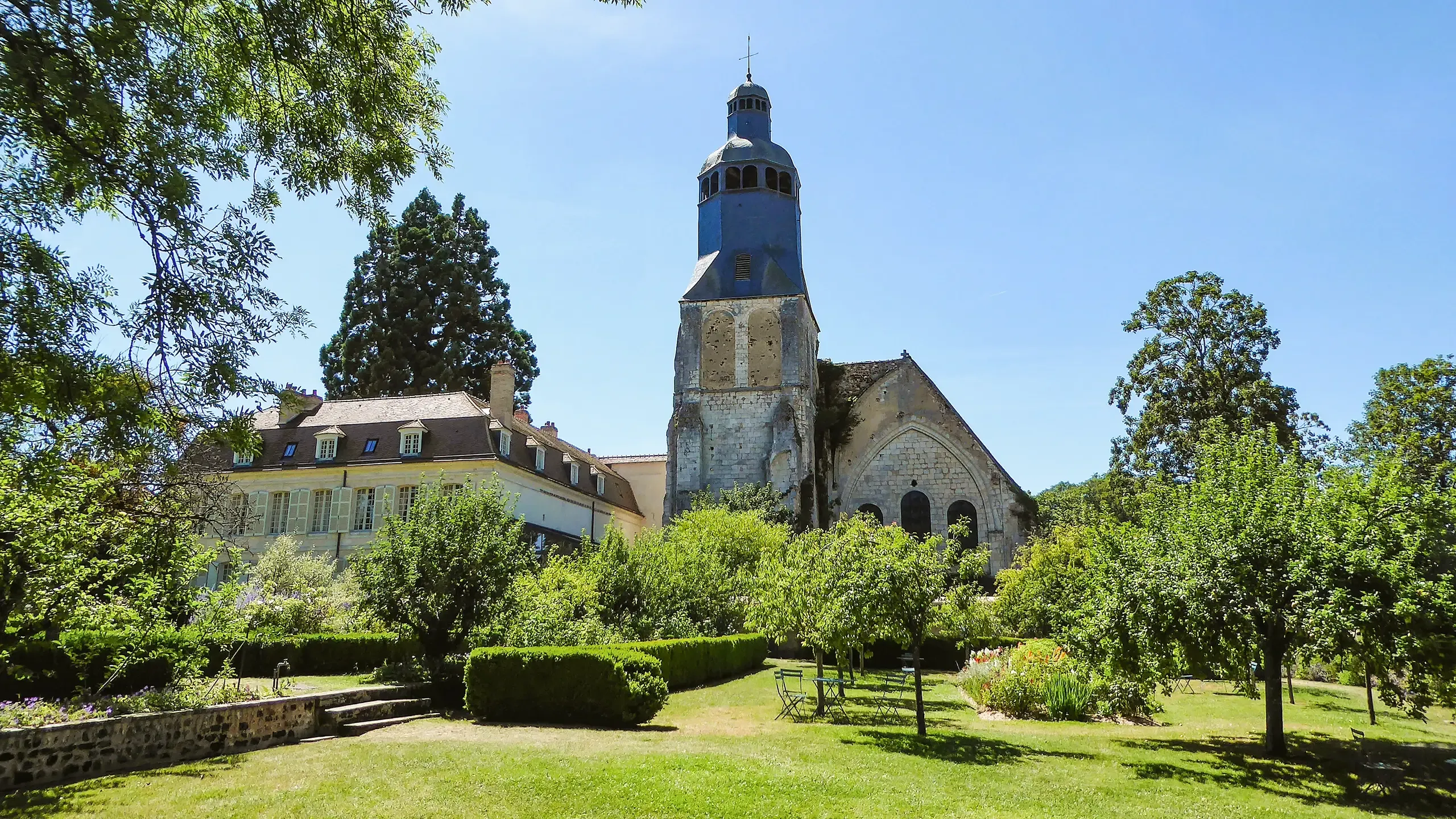 Visitez le collège royal et militaire de Thiron-Gardais en Eure-et-Loir avec le Pass Patrimoine c Le Passant CC BY-SA 4.0