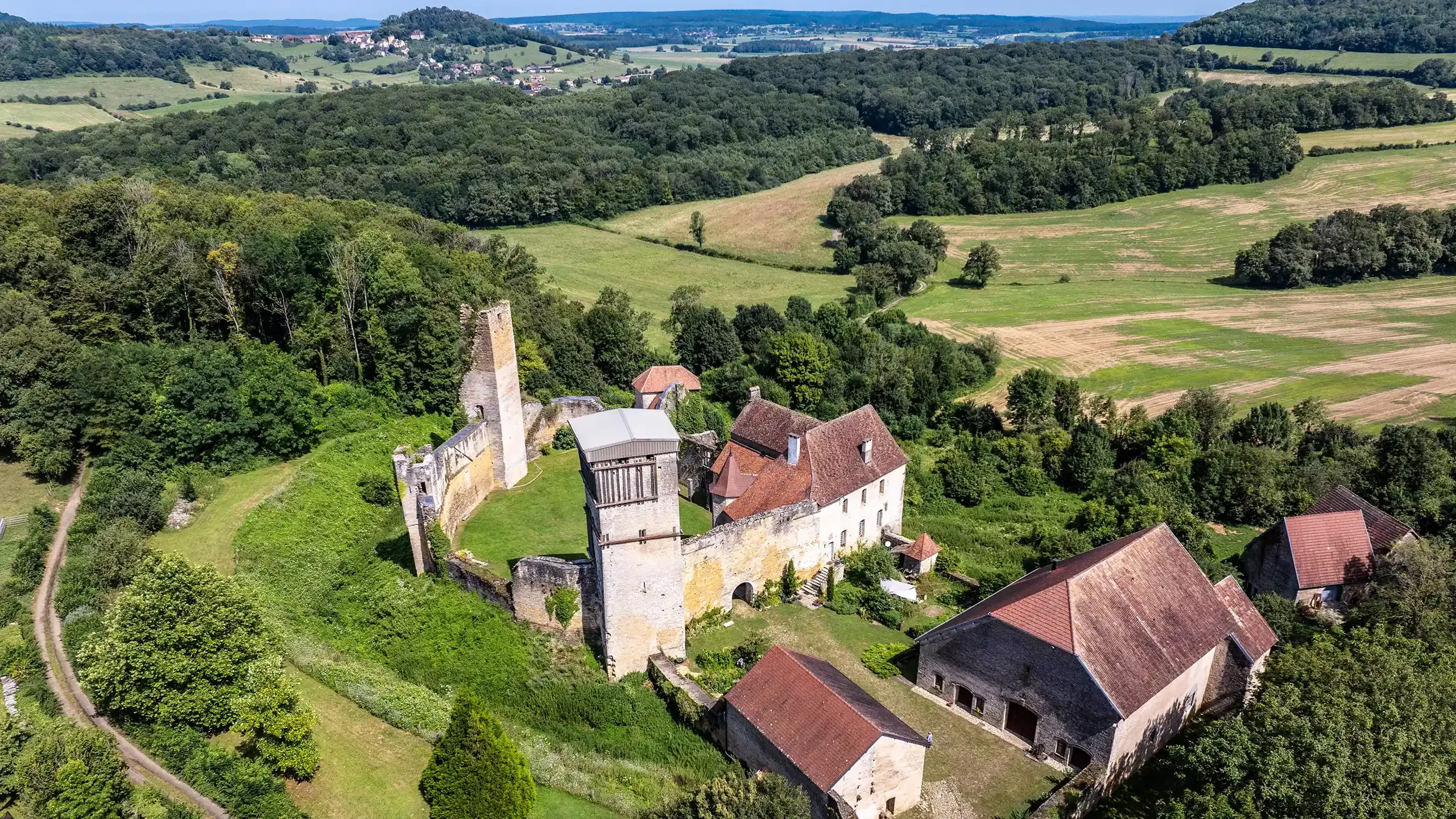 Visitez le château d'Oricourt en Haute-Saône avec le Pass Patrimoine © Jean-Pierre Cornevaux
