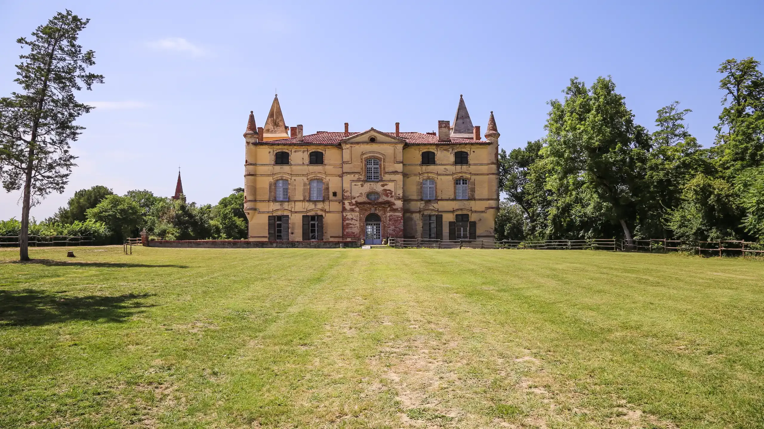 Visitez le Château de Bonrepos-Riquet en Haute-Garonne avec le Pass Patrimoine © Frédéric Neupont - CC BY SA 4.0