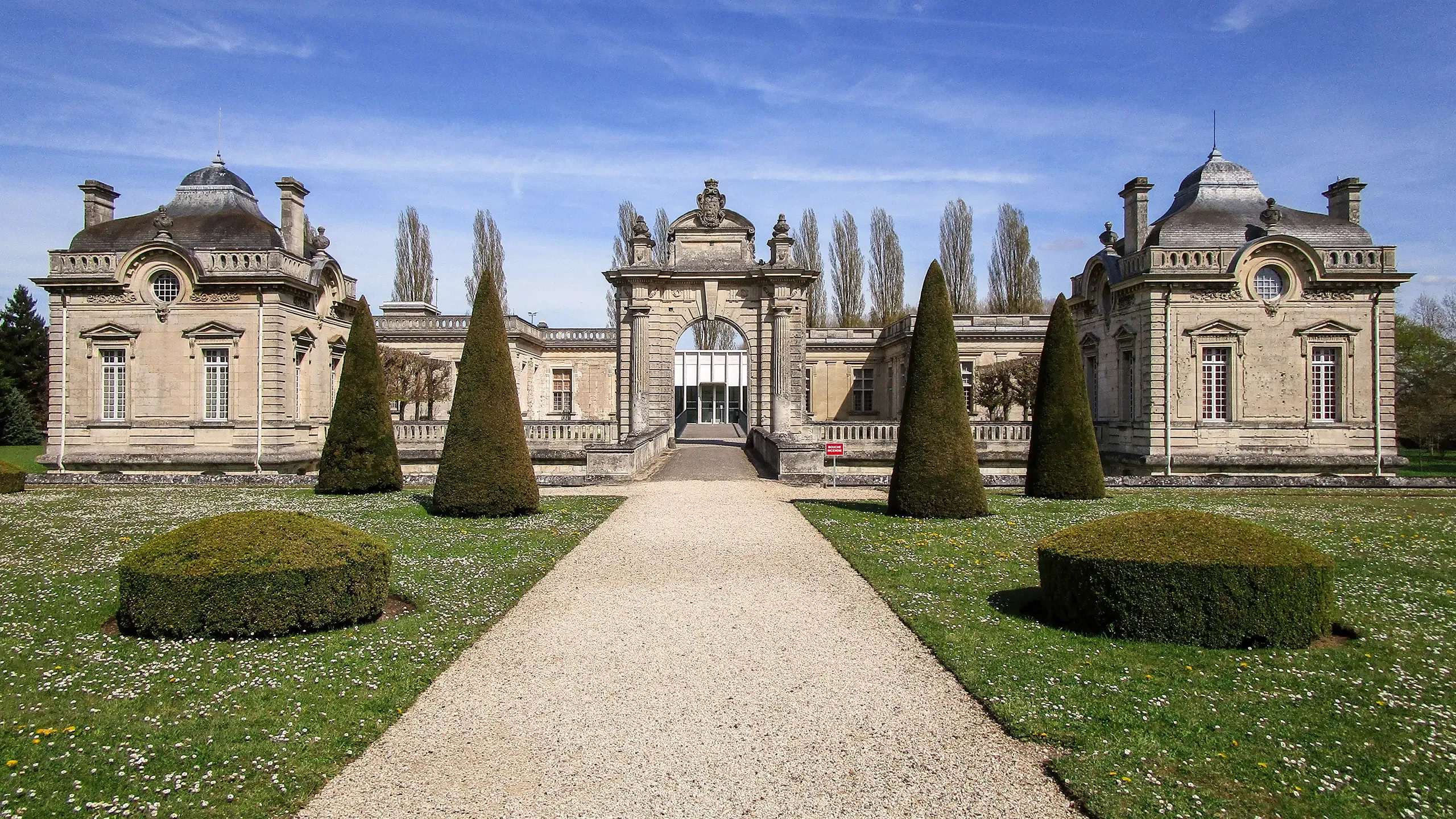 Château de Blérancourt à visiter dans l'Oise avec le Pass Patrimoine © Par Chatsam -CC BY-SA 3