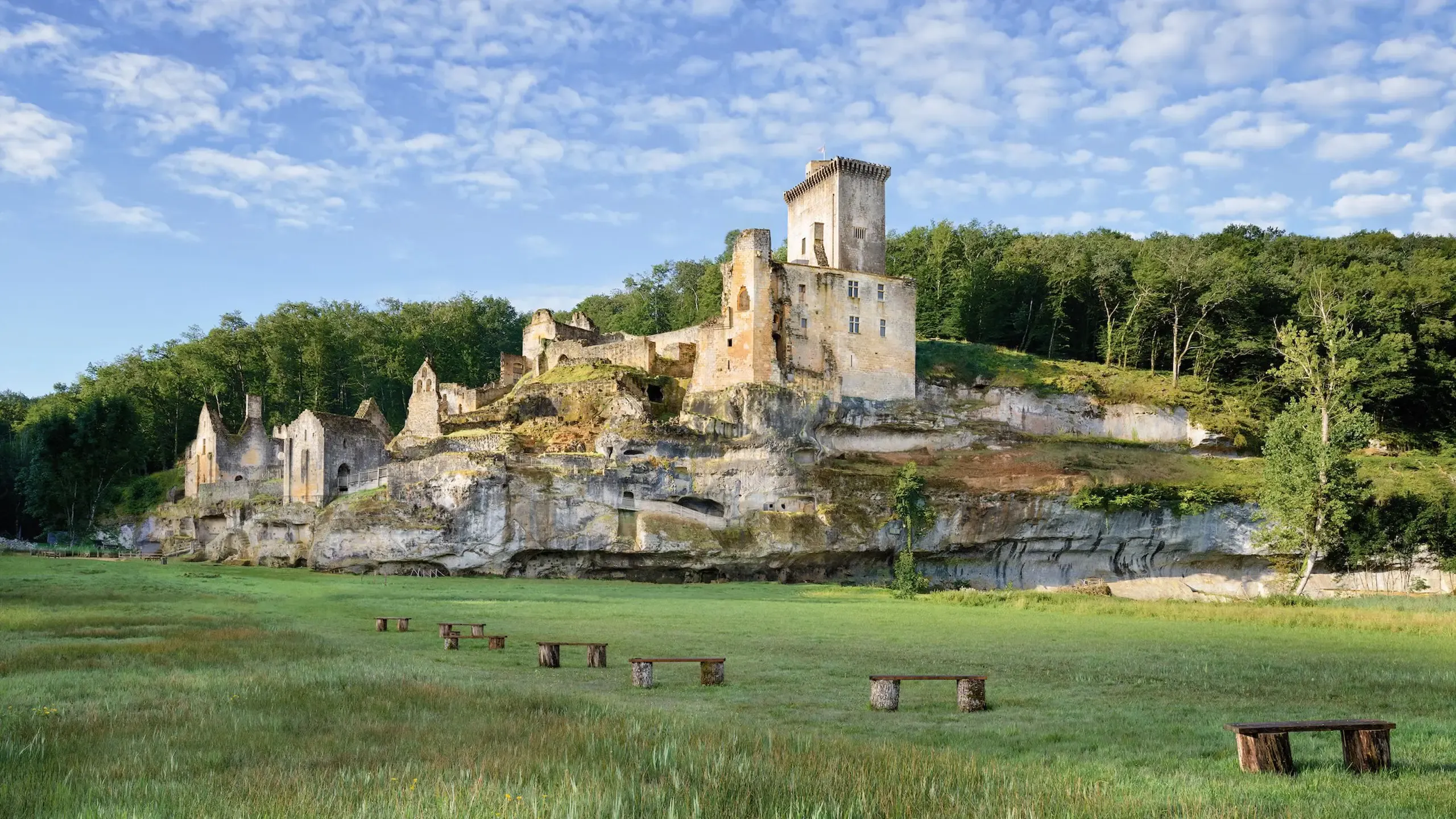 Château de Commarque à visiter en Dordogne avec le Pass Patrimoine © Chateau de commarque 