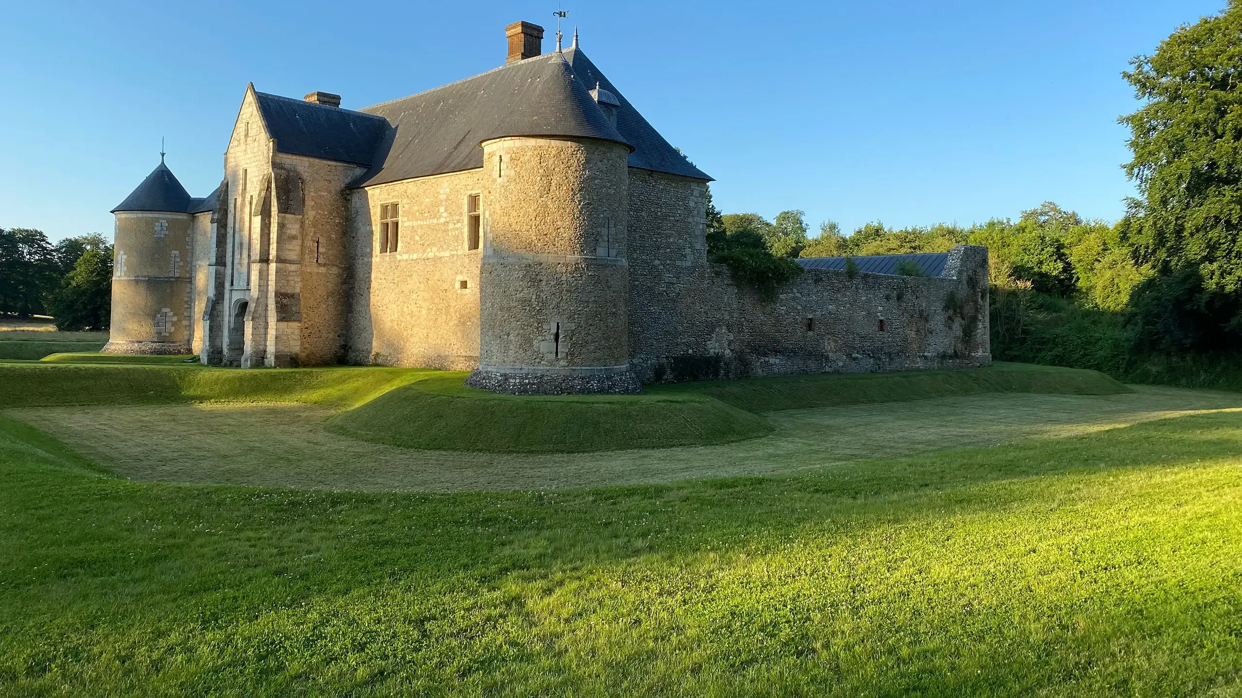 Visitez le Manoir du Catel, en Seine-Maritime, avec le Pass Patrimoine. © Frédéric Toussaint, avril 2023.