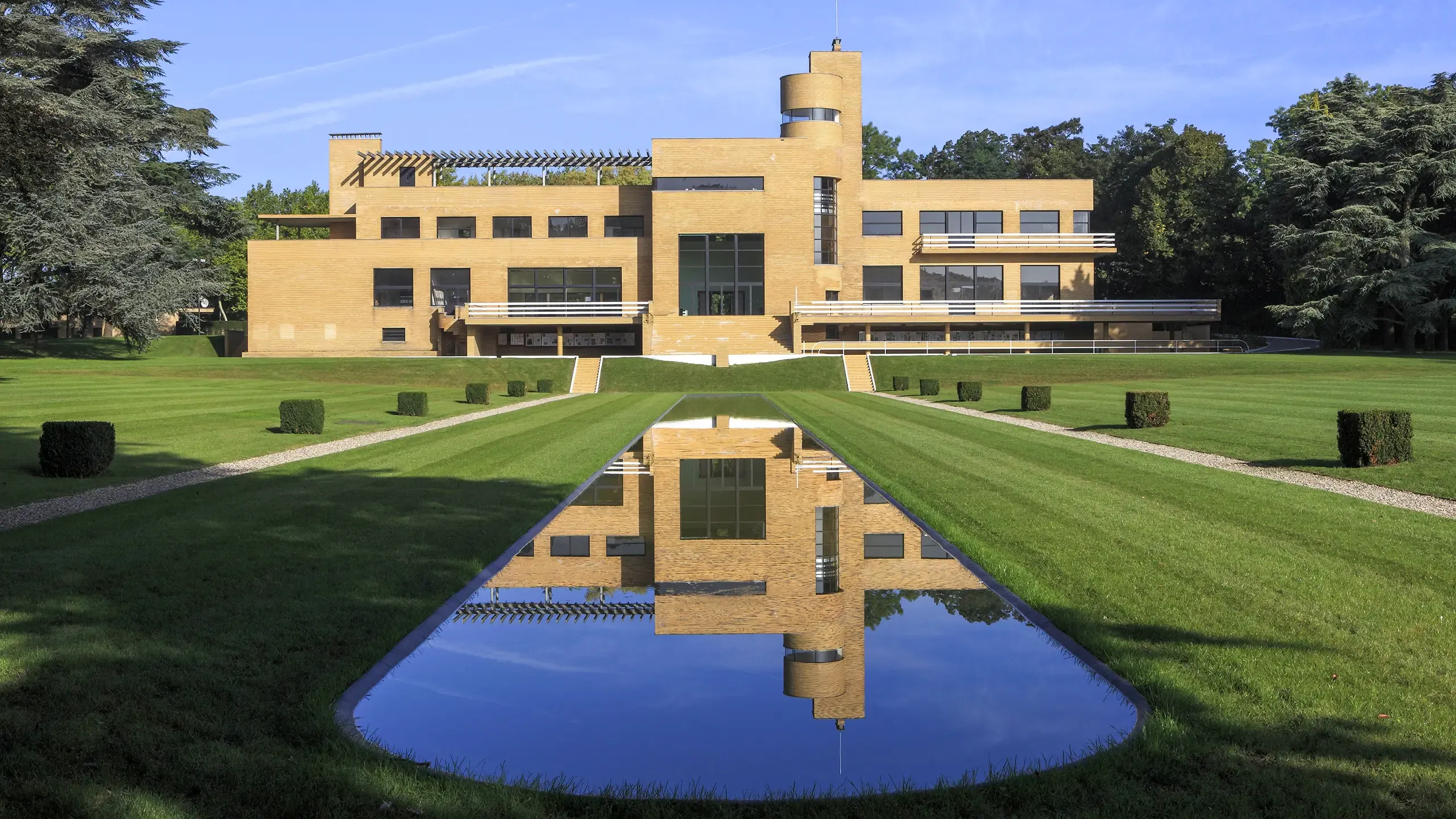 Villa Cavrois à visiter dans le Nord avec le Pass Patrimoine © Centre des monuments nationaux - Jean-Luc Paillé
