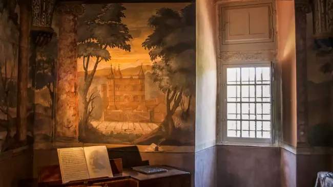 Chateau de Margon, petit salon ©Camille de Margon