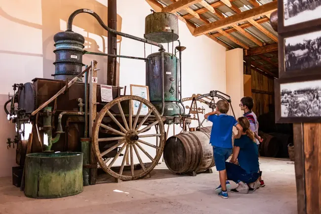 L'alambic armagnacais du musée du Paysan gascon © Hervé Leclair Aspheries
