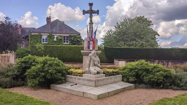 Monument des fusillés du mémorial Dun-les-Places © Aurore Callewaert