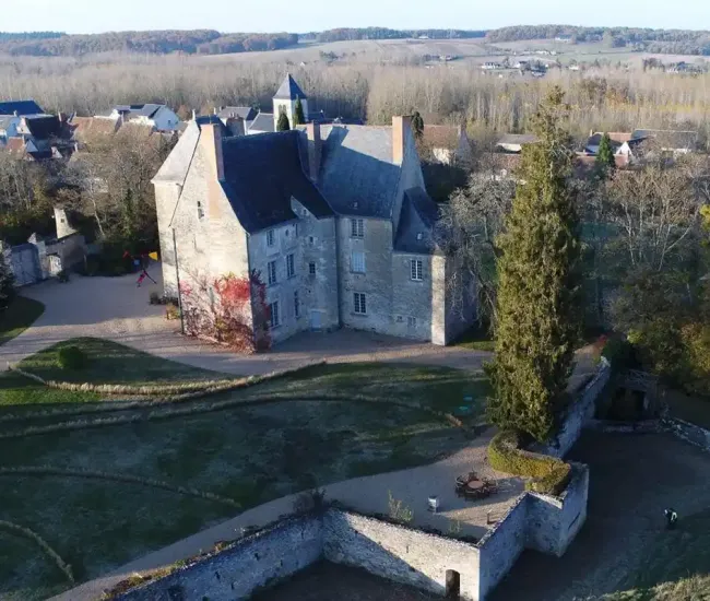 Vue aérienne du château du musée Balzac © CD37