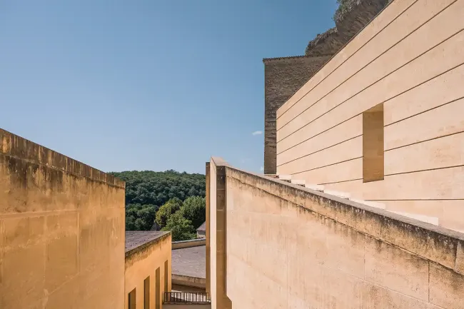 Extension conçue par Buffi musée national de Préhistoire © Maxime Villaeyx / MNP