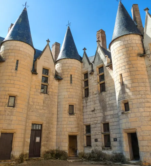 Logis des chanoines du château de Montreuil-Bellay © GO69, CC BY 4.0