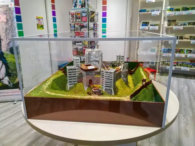 Maquette du château de Montfort-sur-Risle © AMCP