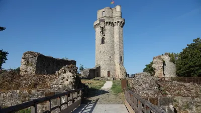 Visitez la Tour médiévale de Montlhéry en Essonne avec le Pass Patrimoine © Didier Margraitte