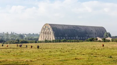 Hangar à Dirigeables d'Écausseville à visiter dans la Manche ©Édouard Hue, CC BY-SA 3.0
