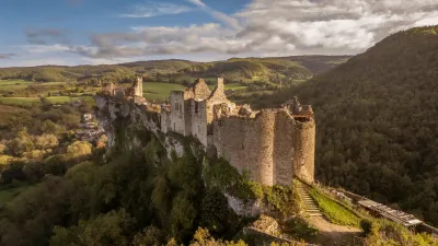 Visitez la forteresse de Penne, dans le Tarn, en Occitanie, avec le Pass Patrimoine. © Jacques Sierpinski
