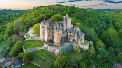 Visitez le château de Bonaguil, dans le Lot-et-Garonne, avec le Pass Patrimoine © Atelier Duho - Cédric Zacchia